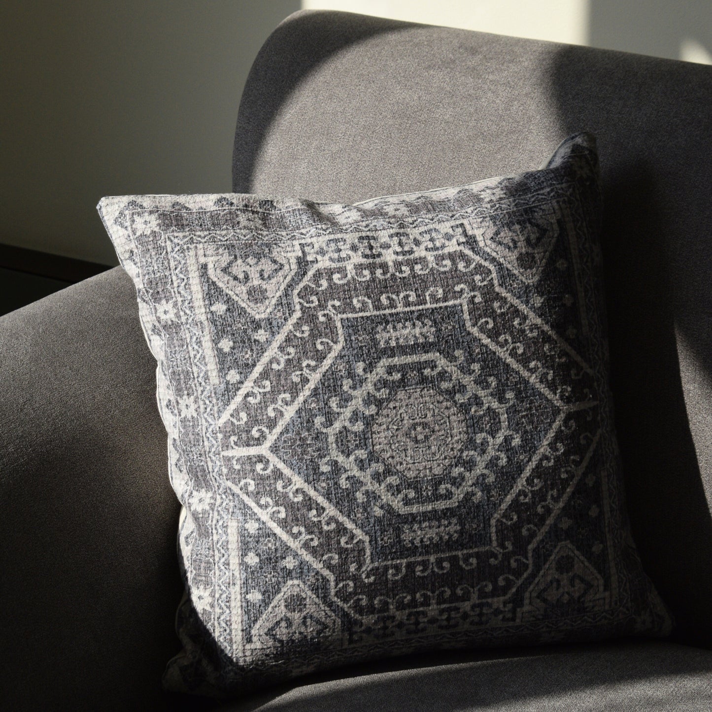 Durbar - The Traditional Cushion Cover