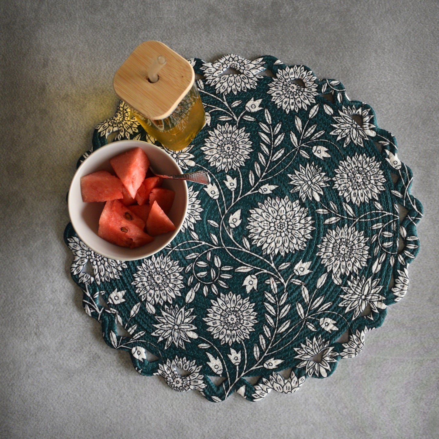 Scallop Bloom Table Mat (Green)