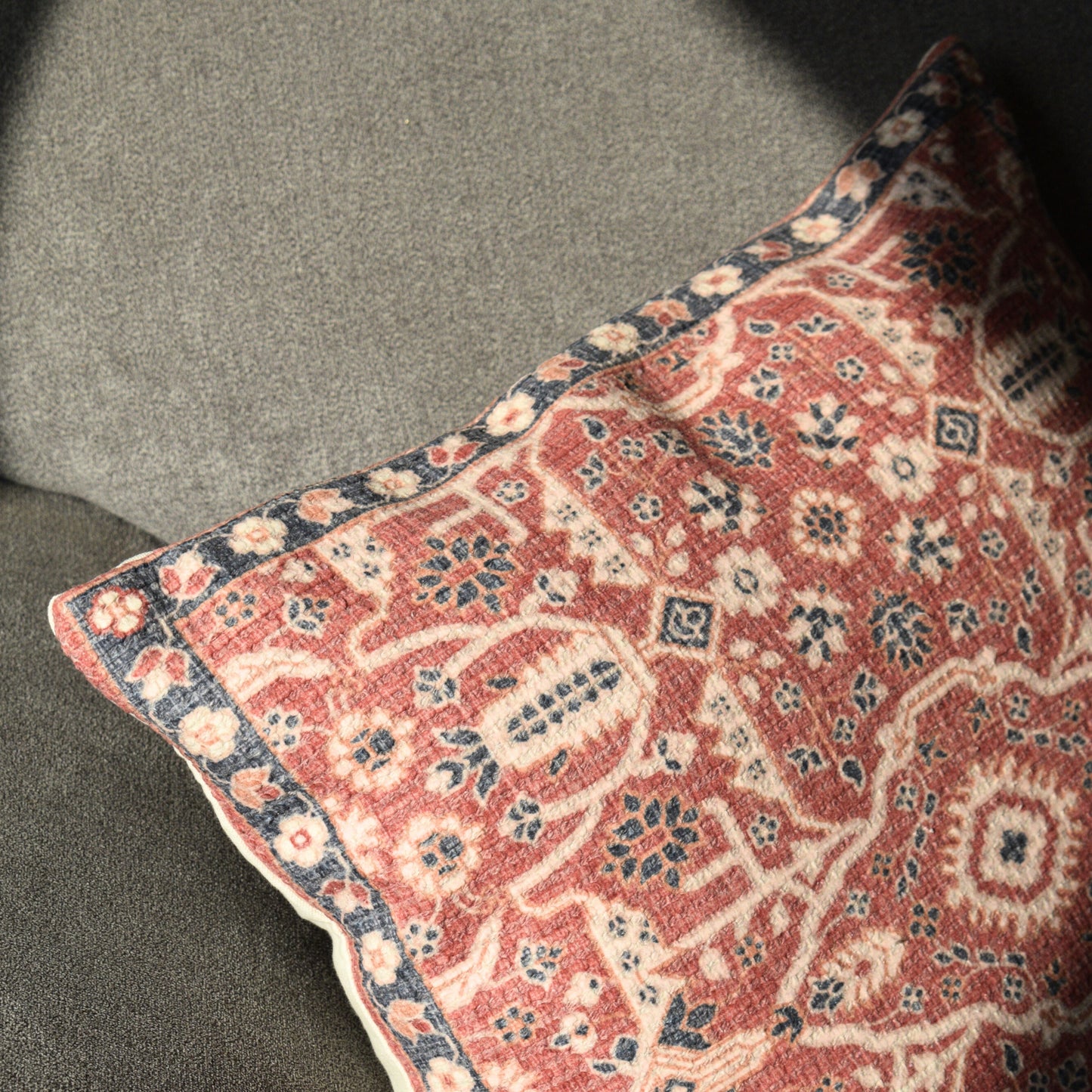 Aaban - The Traditional Cushion Cover