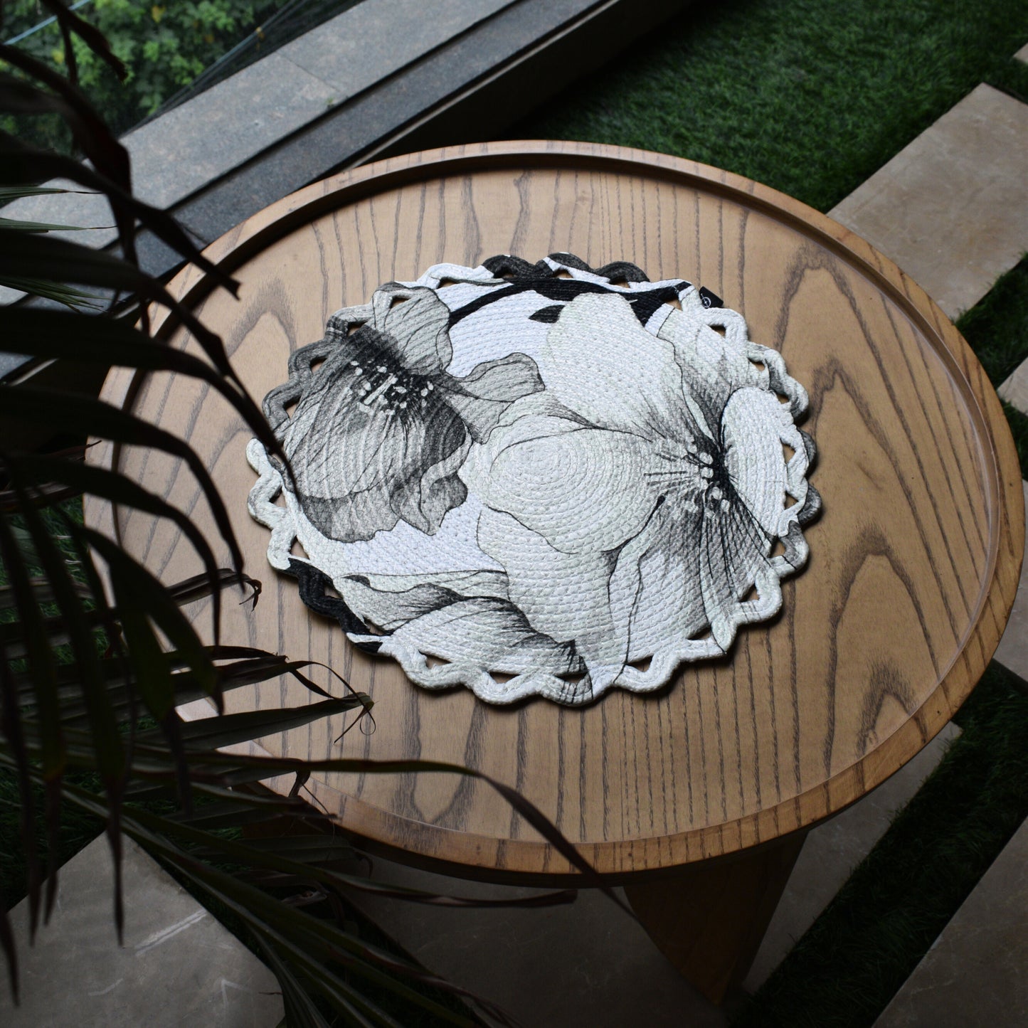 Scallop Bloom Table Mat (Flora-Sap)