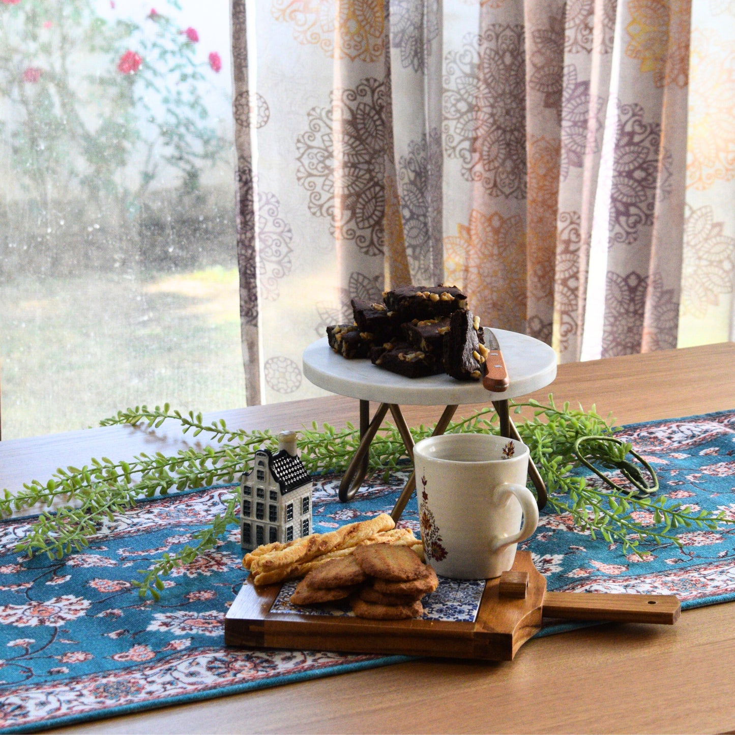Aquana Table Runner