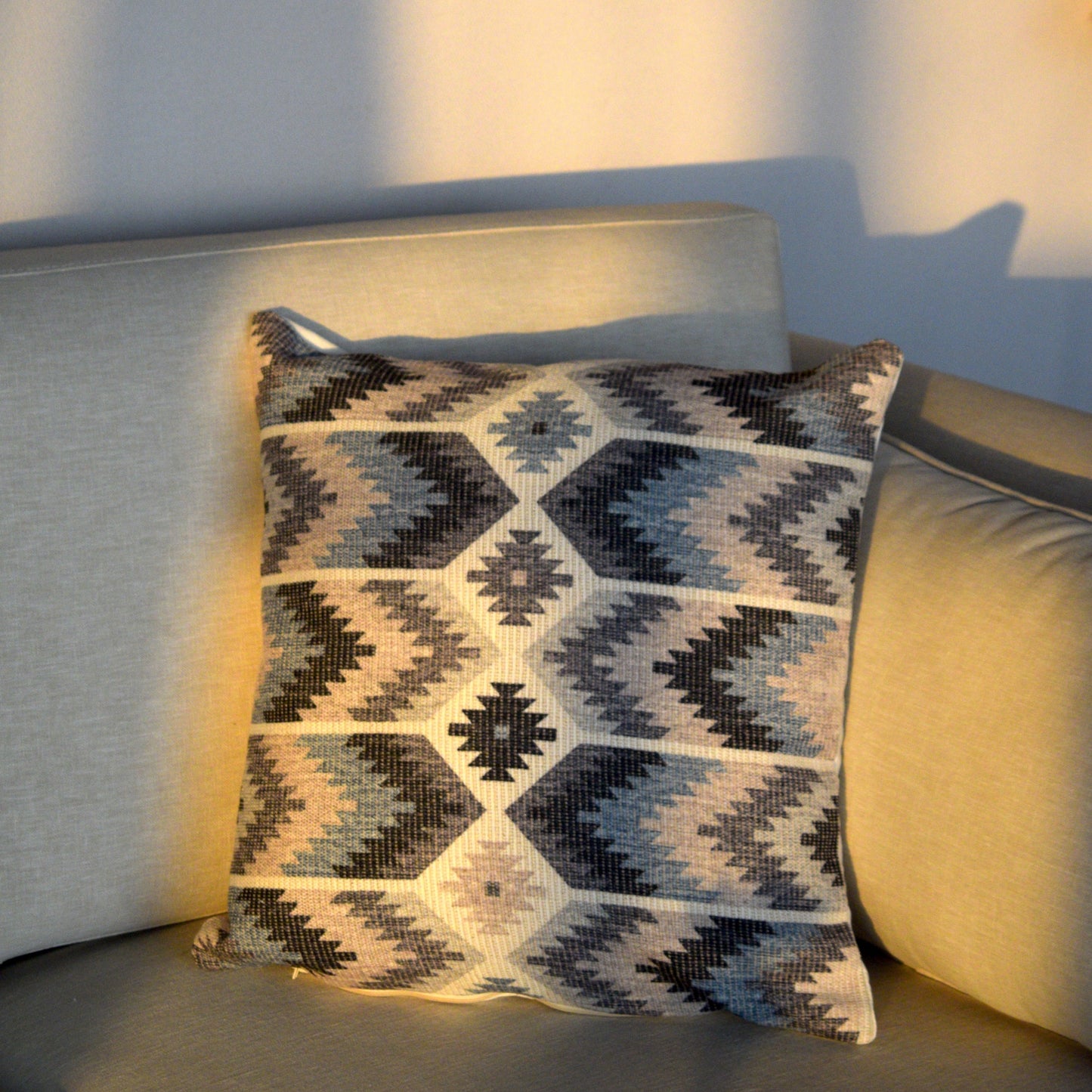 Muska - The Kilim Cushion Cover