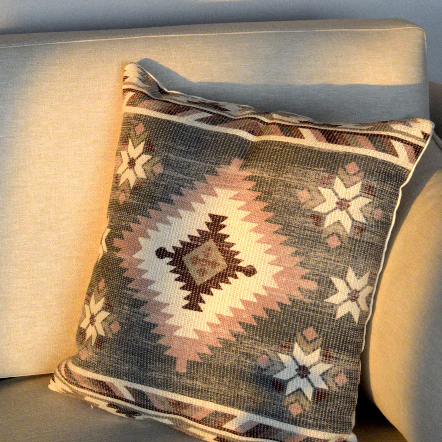 Edjer - The Kilim Cushion Cover