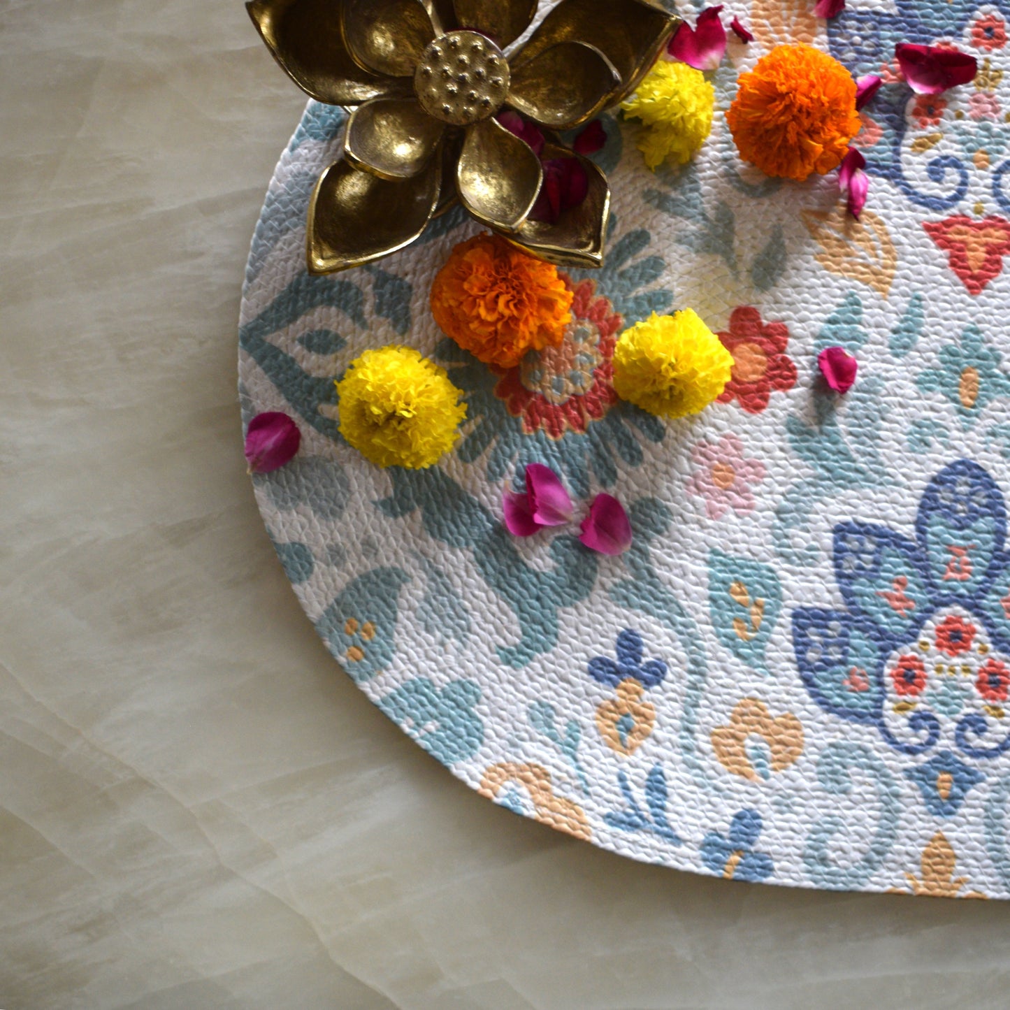 Anaya Aura - Oval Mat (Light Blue)