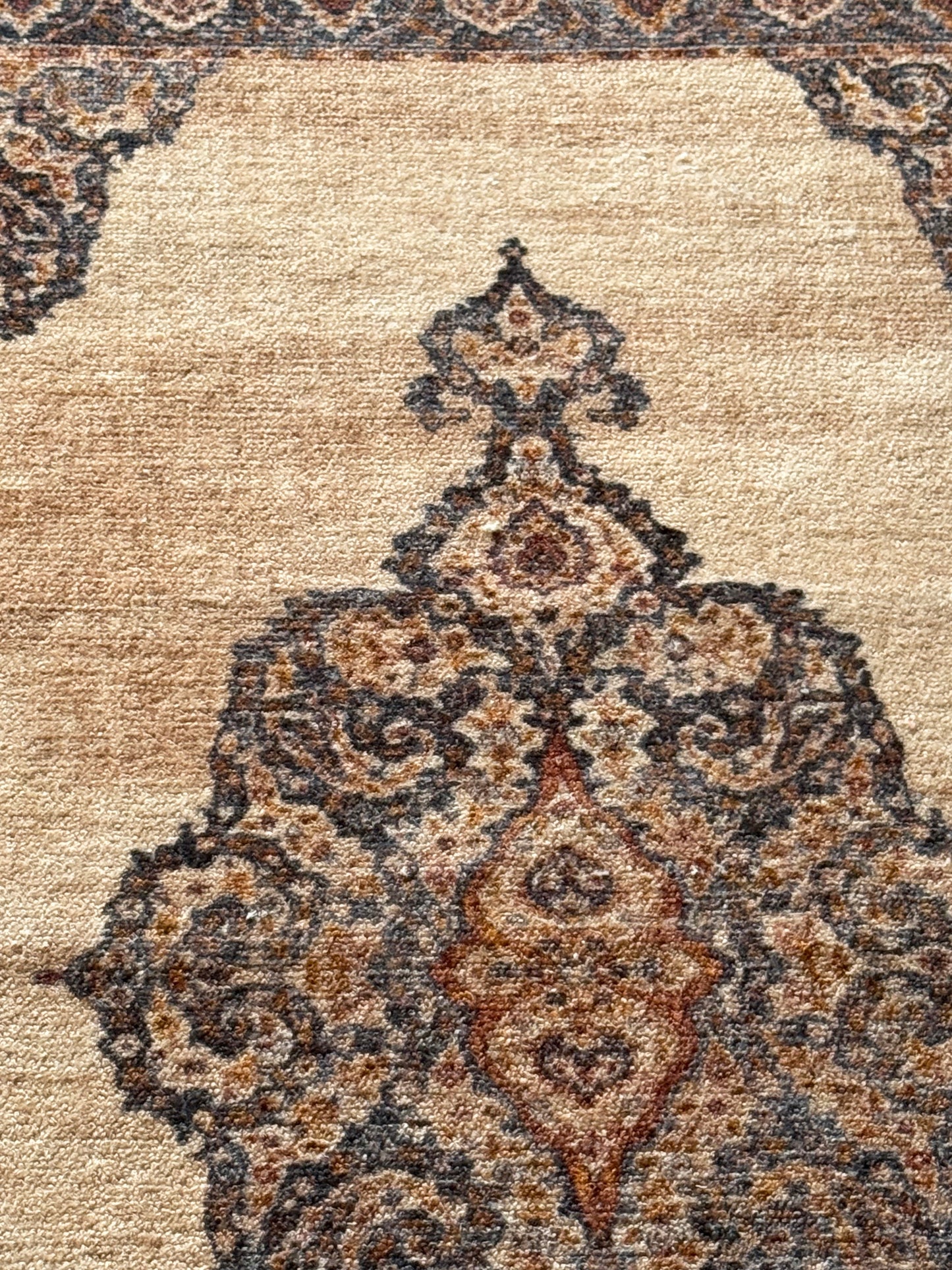 Aria Traditional Rug