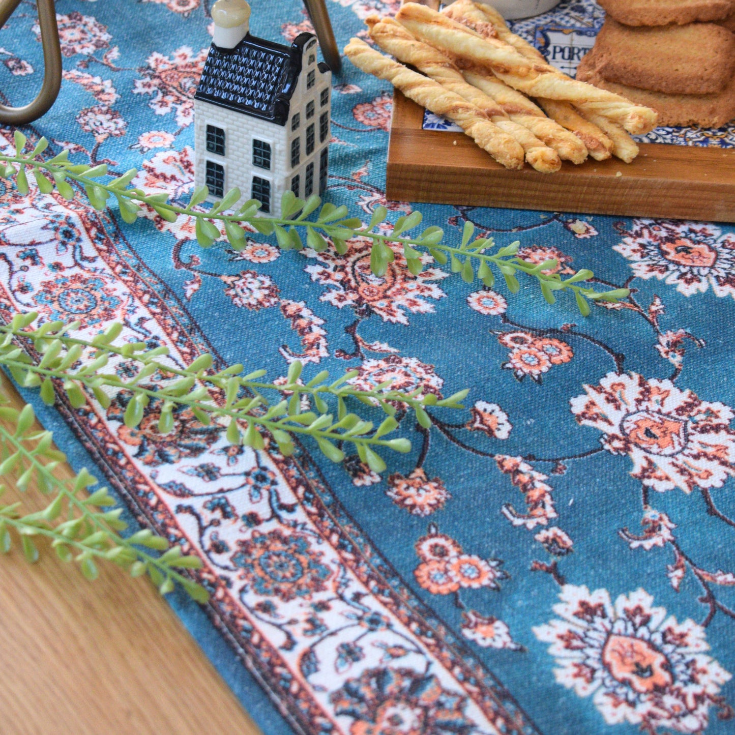 Aquana Table Runner