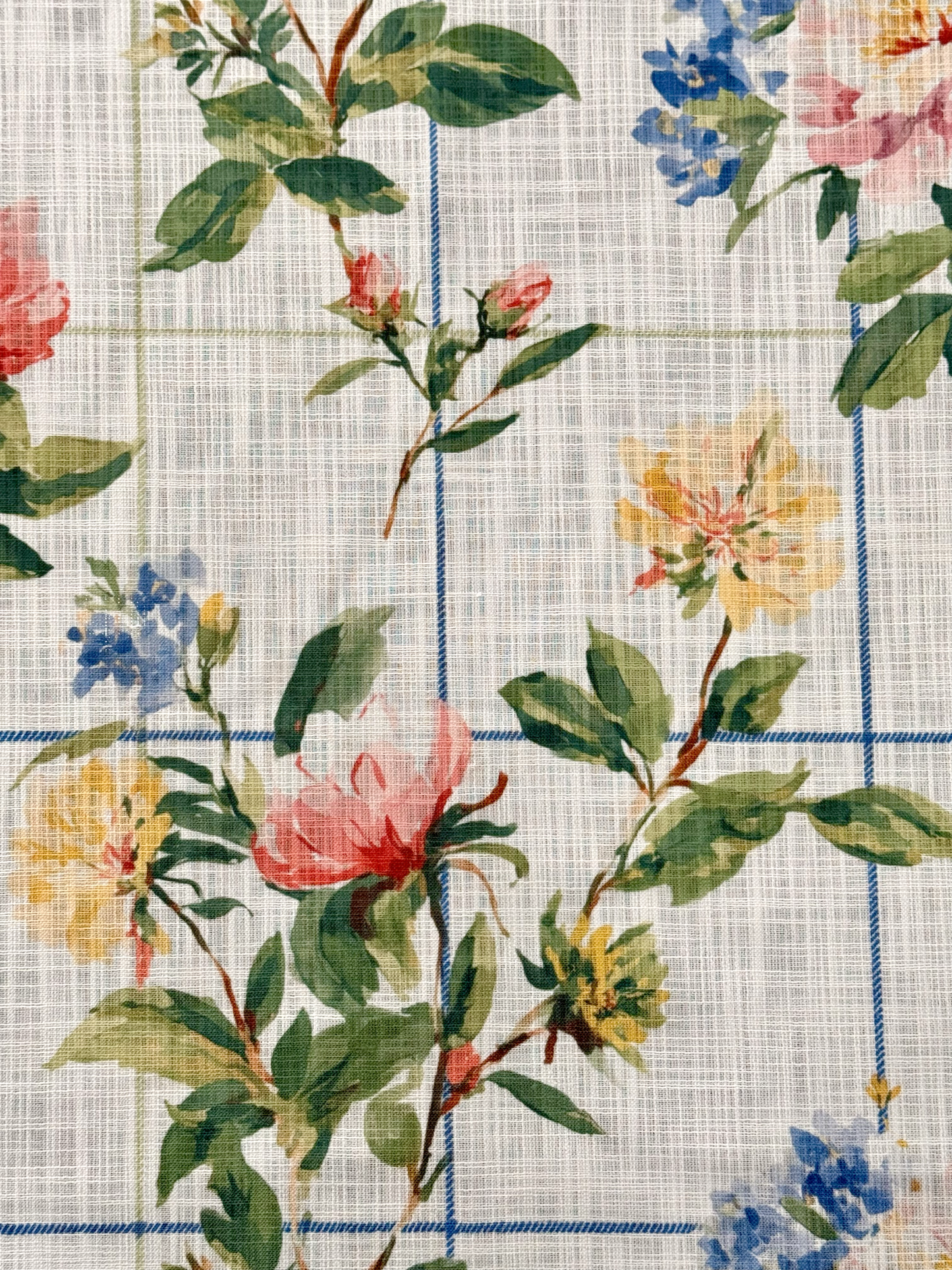 Trellis Bloom Table Cloth