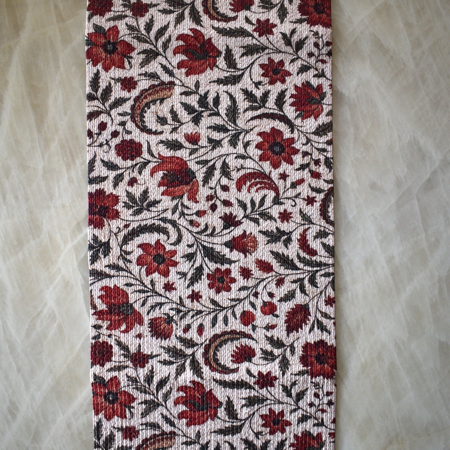 Anaya Aura - Oval Table Runner  (Maroon)