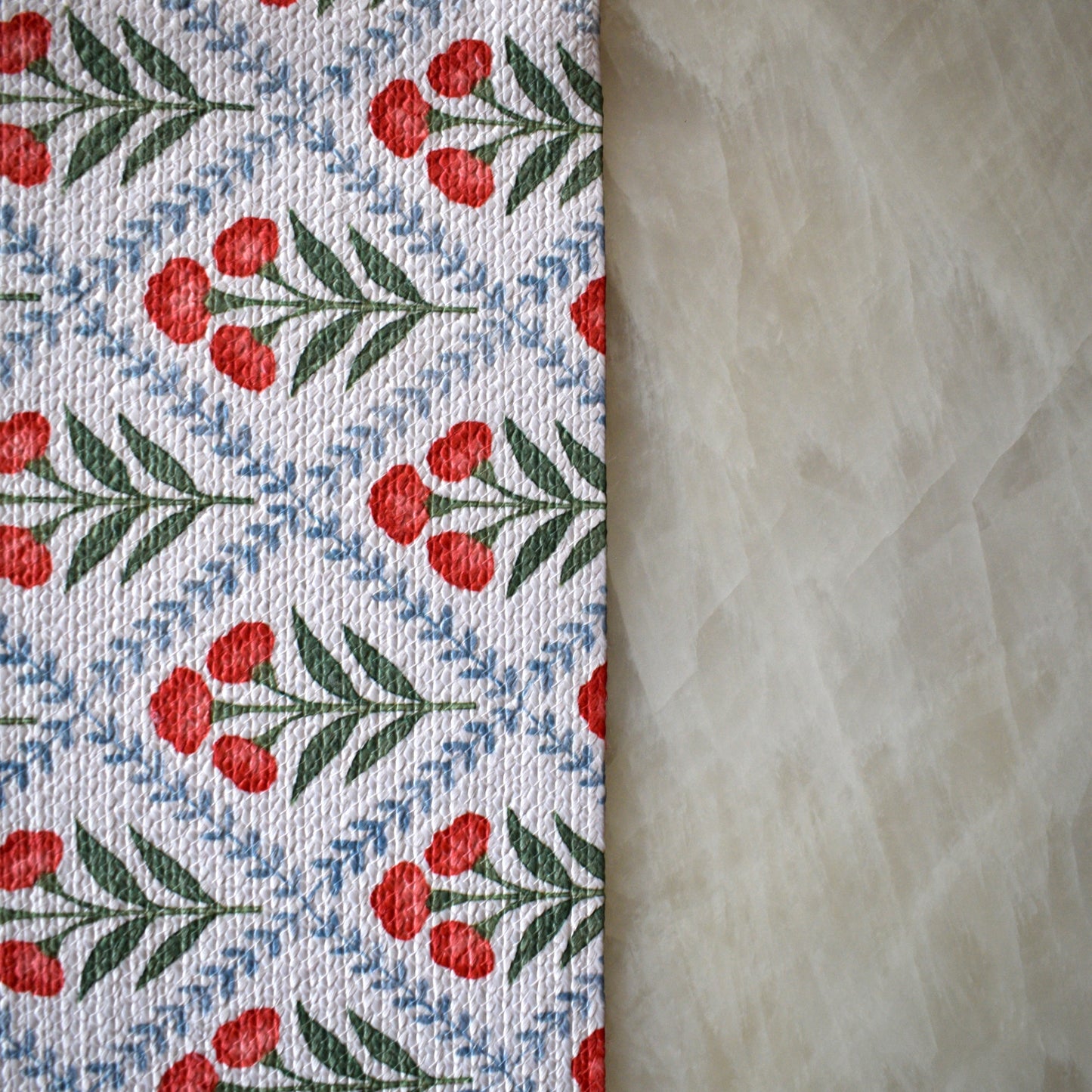 Anaya Aura - Oval Table Runner (Tulip)