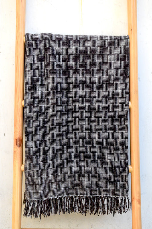 Velora Throw Blanket (Charcoal)