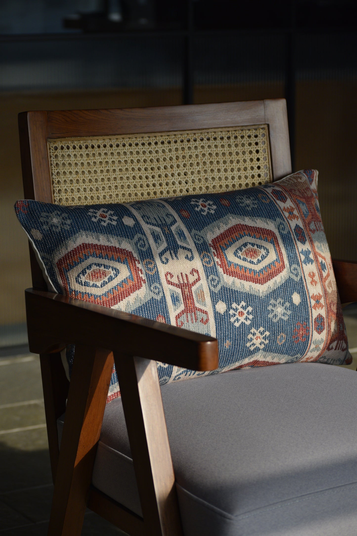 Soumak- The Kilim Cushion Cover