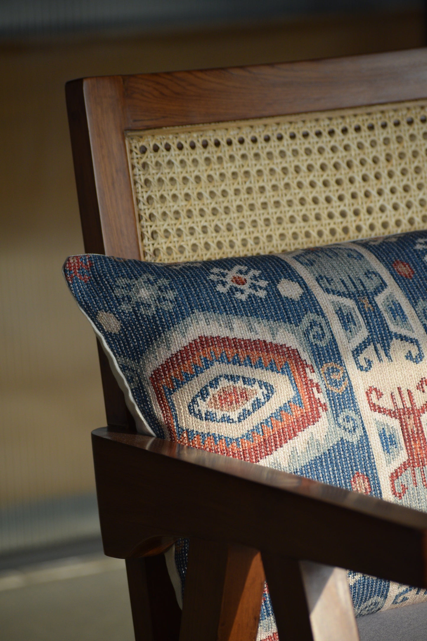 Soumak- The Kilim Cushion Cover