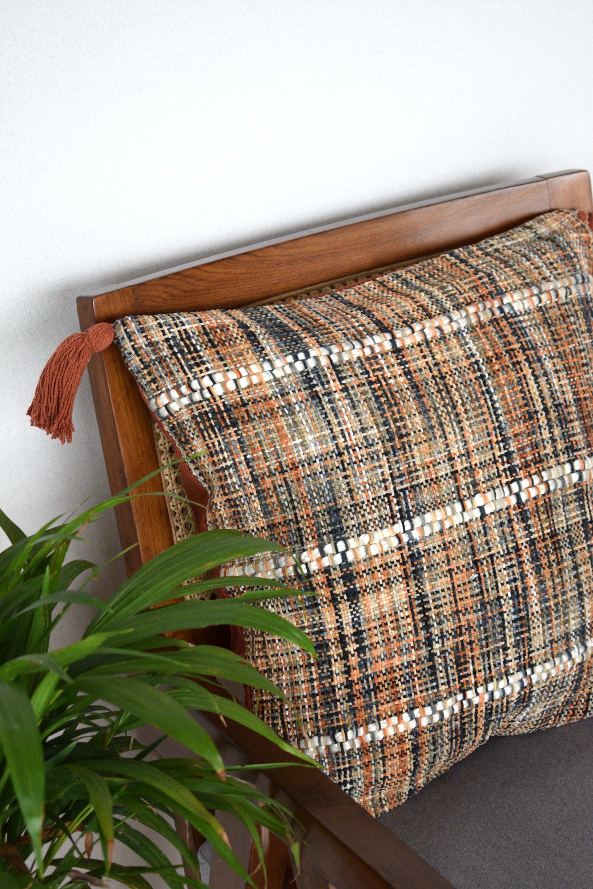 Vera Cushion Cover – Oblique - Main Image