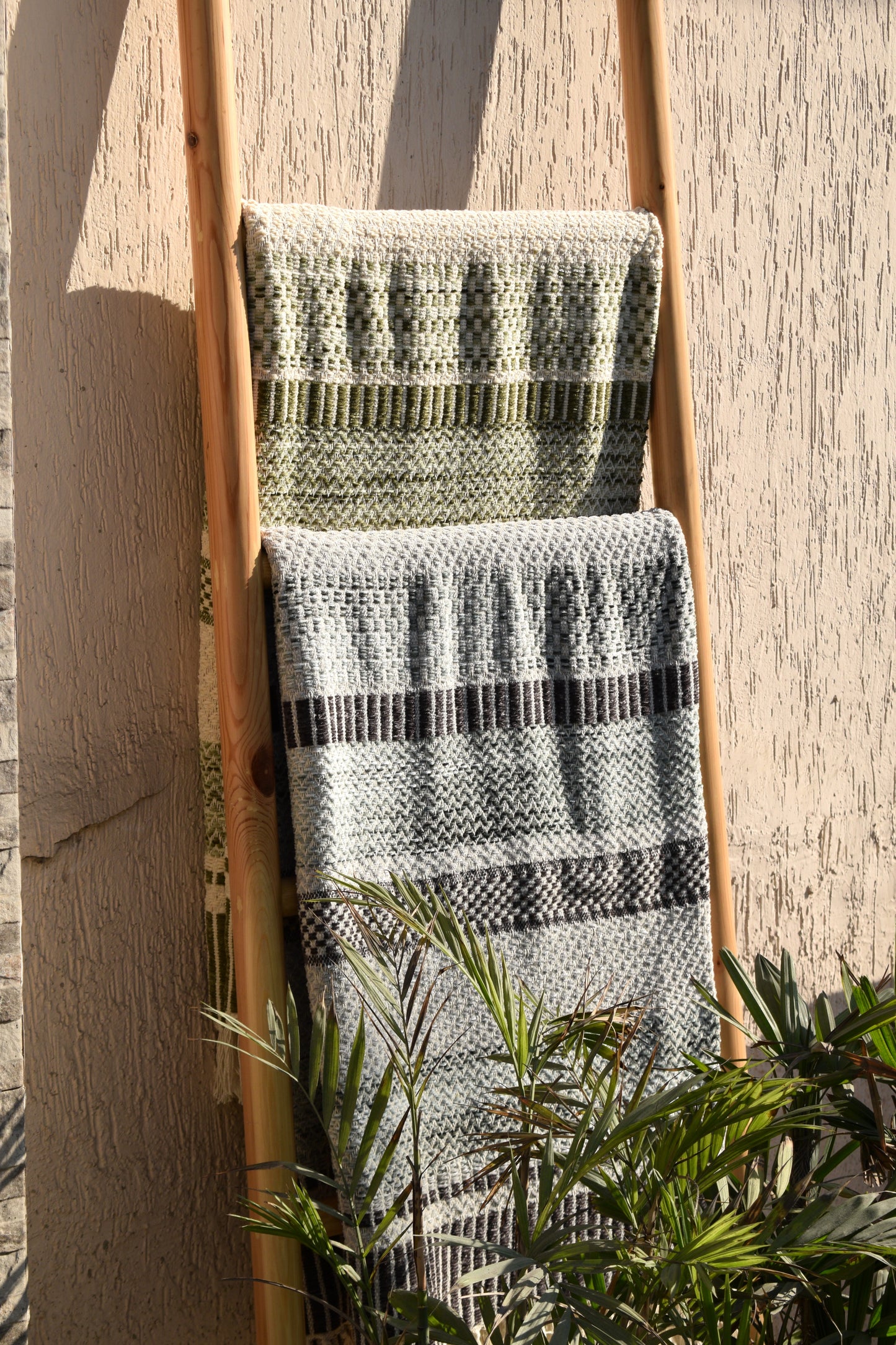 Cozy Cocoon Throw Blanket - Olive