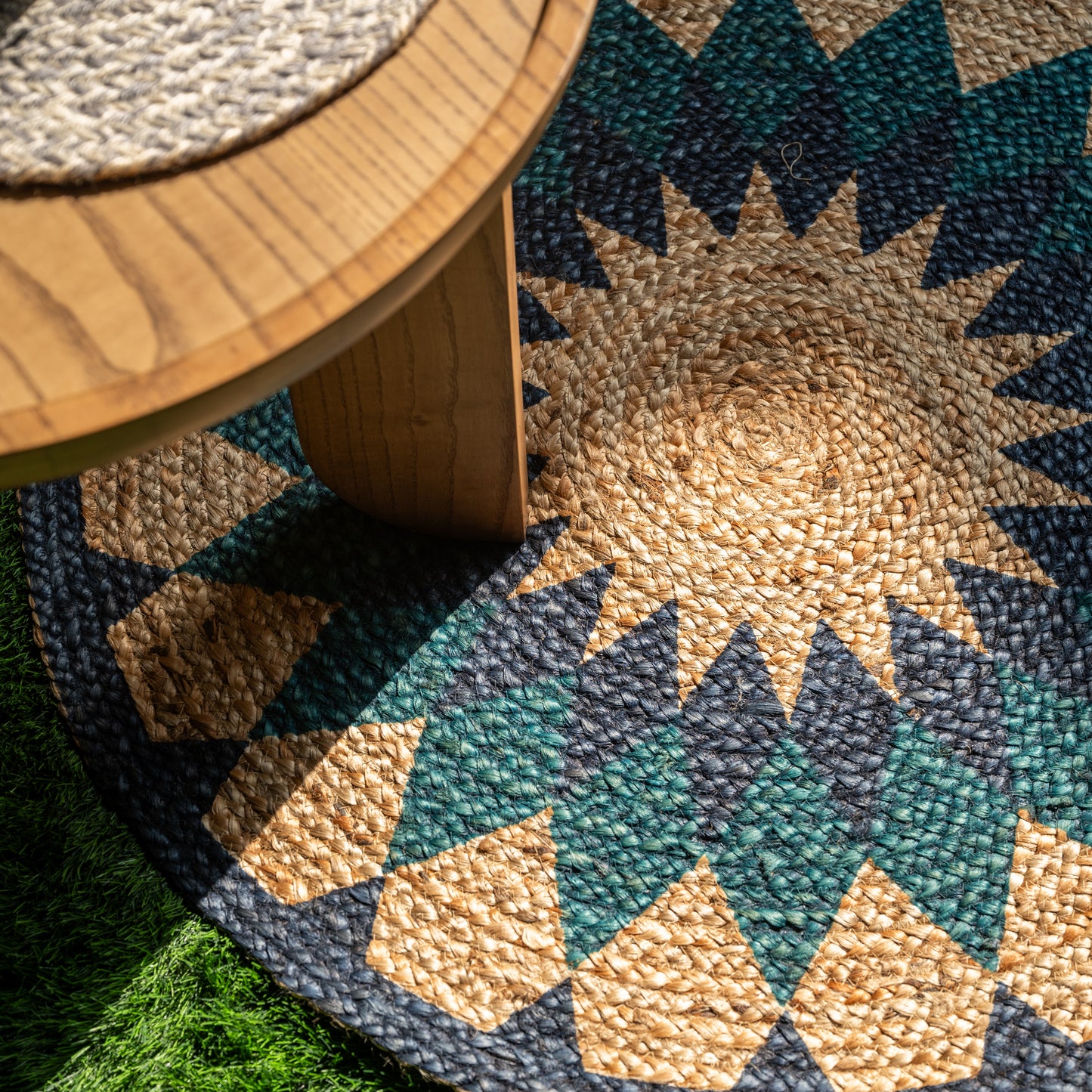 San Round Printed Jute Floor Mat