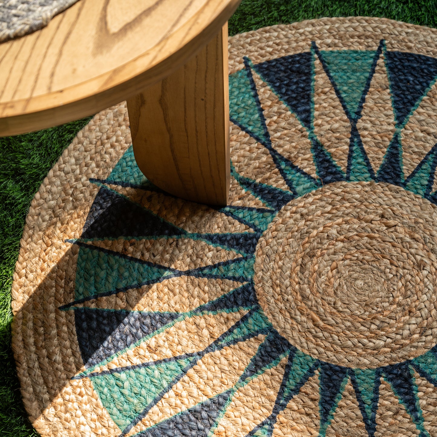 Amhara Round Printed Jute Floor Mat