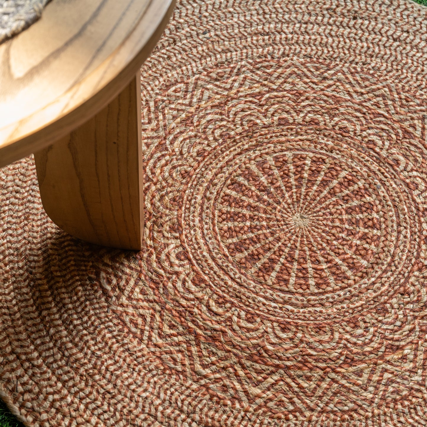 Masaai Round Printed Jute Floor Mat