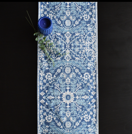 Nahr Table Runner