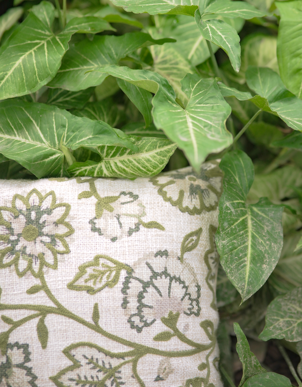 Garden Serenade (Green)